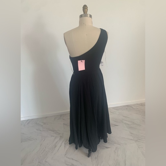 Fame and Partners- black one shoulder maxi dress size 2 - Picture 3 of 4